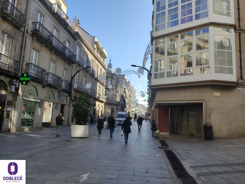 Foto f21622b3-a1a4-42e1-aa61-5b28a05c9046. Affitto locale commerciale in Centro - Areal Vigo