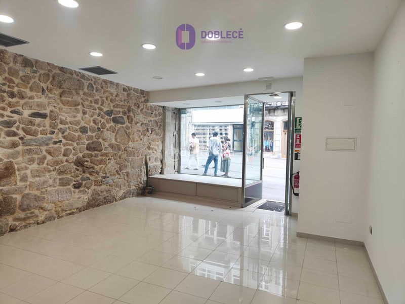 Foto 052c2c7e-3bfa-4d7c-9ecc-18210102b8ad. Affitto locale commerciale in Casco Vello Vigo
