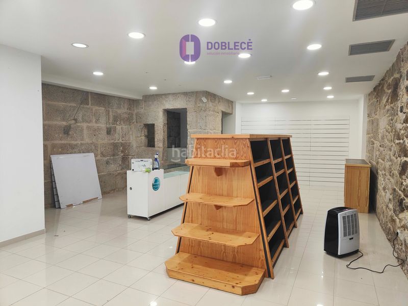Foto c636e9b3-a0c7-41d1-bd65-a932a2b691f4. Affitto locale commerciale in Casco Vello Vigo