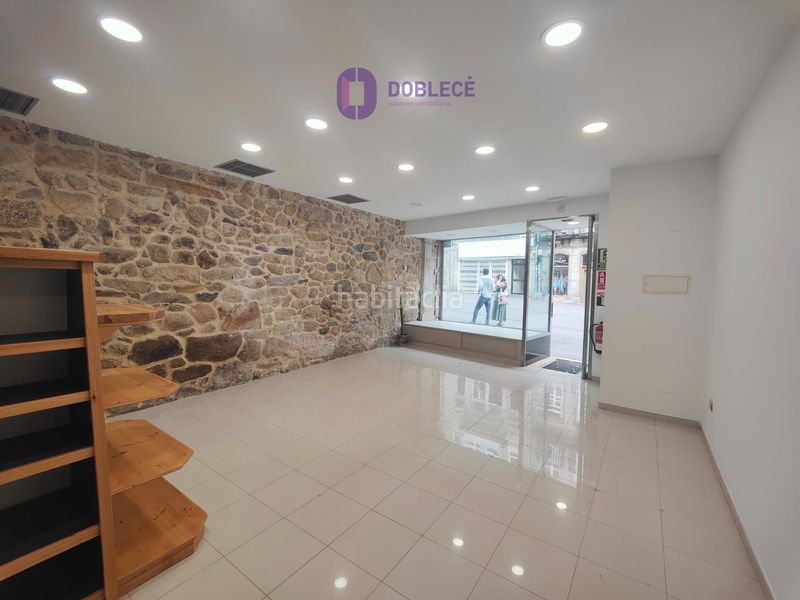 Foto fef1f038-e04a-4c80-92f7-901e77078a75. Affitto locale commerciale in Casco Vello Vigo