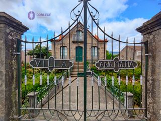 Xalet  Rúa progreso 9. Magnífica villa (anastasia) en el centro de porriño