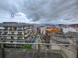 Rent Flat  Rúa da ronda de don bosco. Magnifico atico duplex en pleno centro de la ciudad