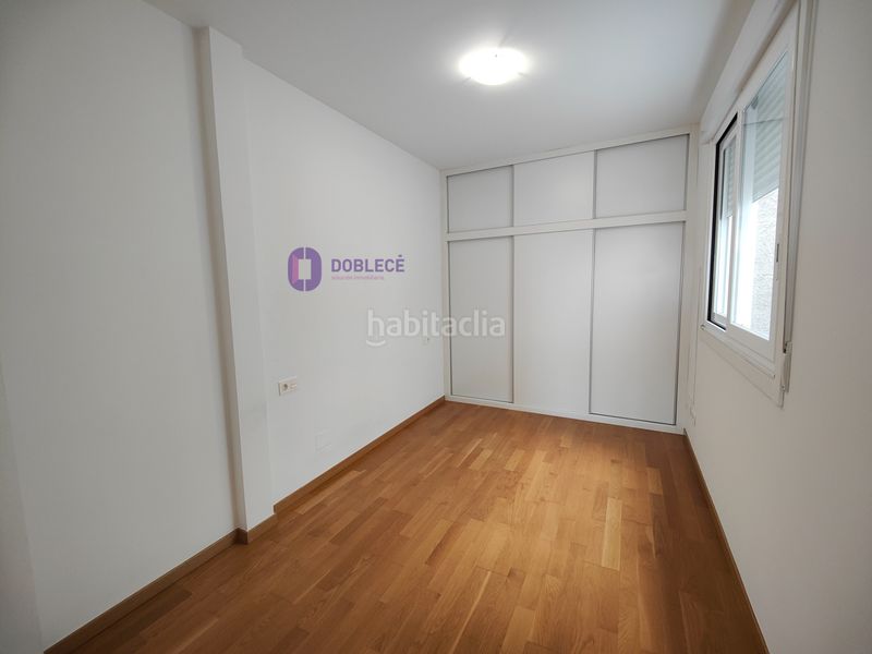 Foto 13b534a1-b31c-4aa8-9d30-e20a3b567b83. Miete etagenwohnung mit heizung in Plaza España - Corte Inglés Vigo
