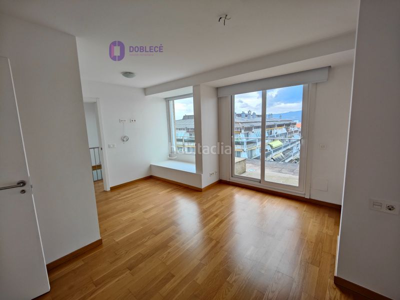 Foto 430e5328-d943-4892-870c-5d368709cdbe. Miete etagenwohnung mit heizung in Plaza España - Corte Inglés Vigo