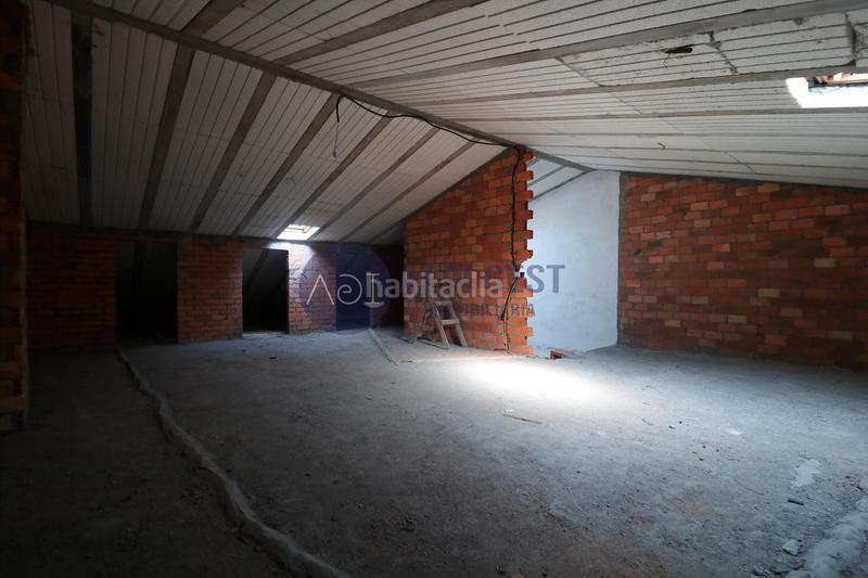 Foto c002d7e7-131f-467e-9f0e-034db3e1c09c. Casa pareada en estrada miraflores-sárdoma 34 en Sardoma - Castrelos Vigo