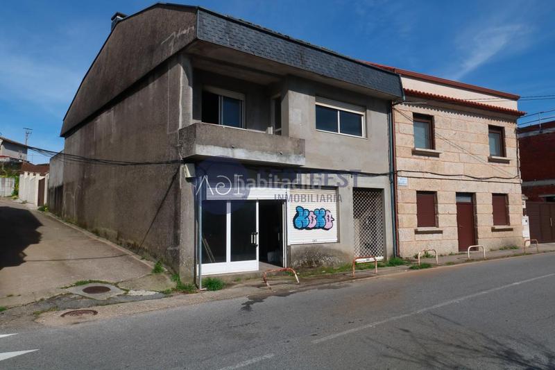 Foto ad52e7ea-c9ae-4528-a738-cd7999a6ea34. Doppelhaus in estrada miraflores-sárdoma 34 in Sardoma - Castrelos Vigo