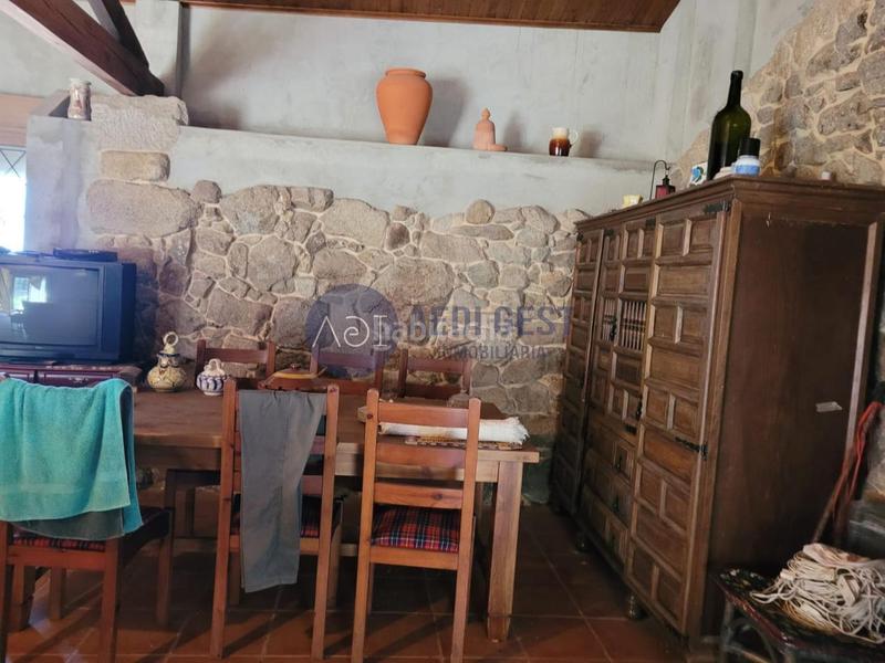 Foto cc4938c4-d2ed-4a8c-951f-47a08bde2671. Masía en Gondomar