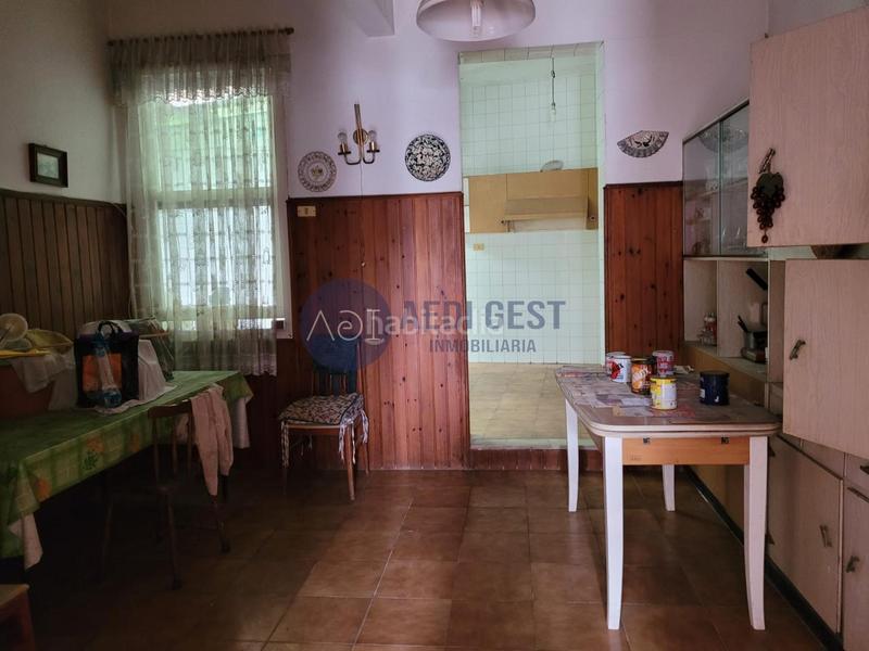 Foto 569b15c7-cd76-4874-bd80-3777734b2403. Casa adossada a Lavadores Vigo