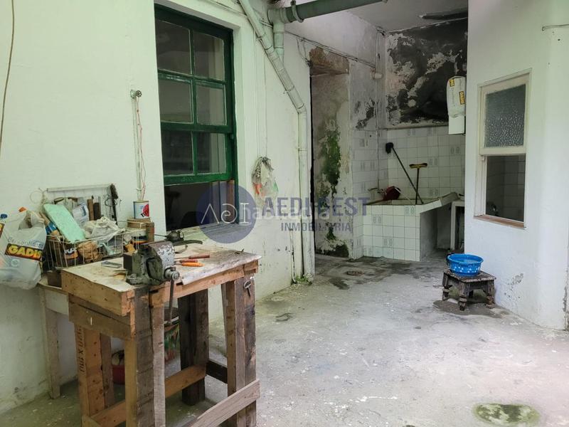 Foto d851b457-8d64-4969-ba4a-16722edd2c61. Casa adossada a Lavadores Vigo
