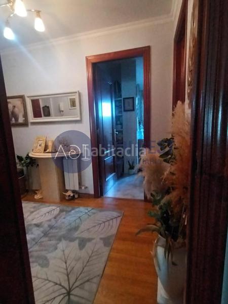 Foto b78a280c-bbbd-4244-8026-3eb2aa0c886e. Piso en Nigrán centro Nigrán