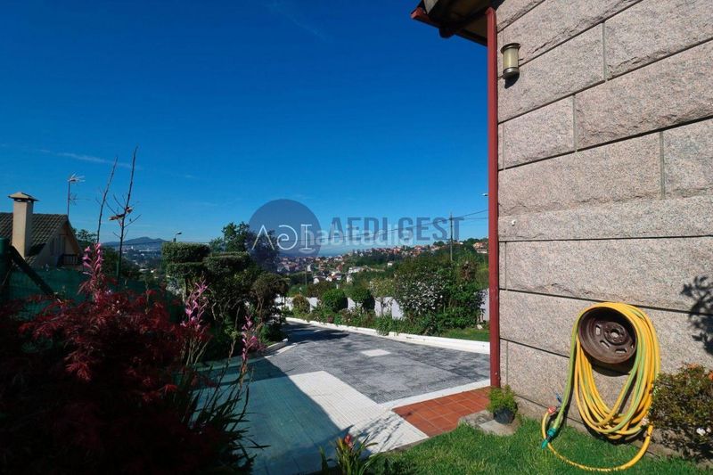 Foto 2e2a4295-df86-4c17-bb44-0d33b7d0a7e7. Chalet avec chauffage parking piscine dans Cabral - Candeán Vigo