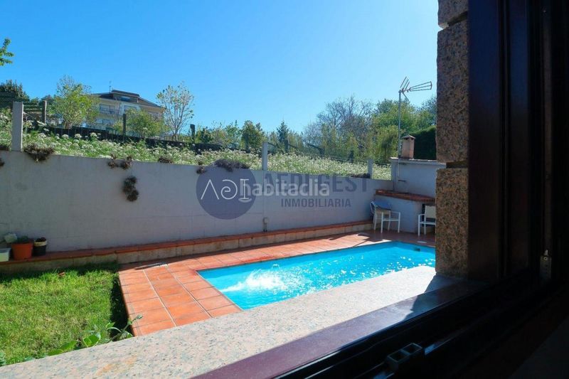 Foto c3dd9508-2bc7-4887-bfef-dc674ef9c3b8. Chalet avec chauffage parking piscine dans Cabral - Candeán Vigo