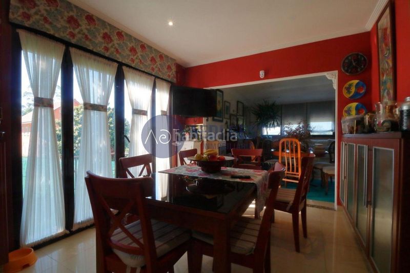 Foto cb5a9a32-9912-4c69-8d62-6bededb5808a. Chalet avec chauffage parking piscine dans Cabral - Candeán Vigo