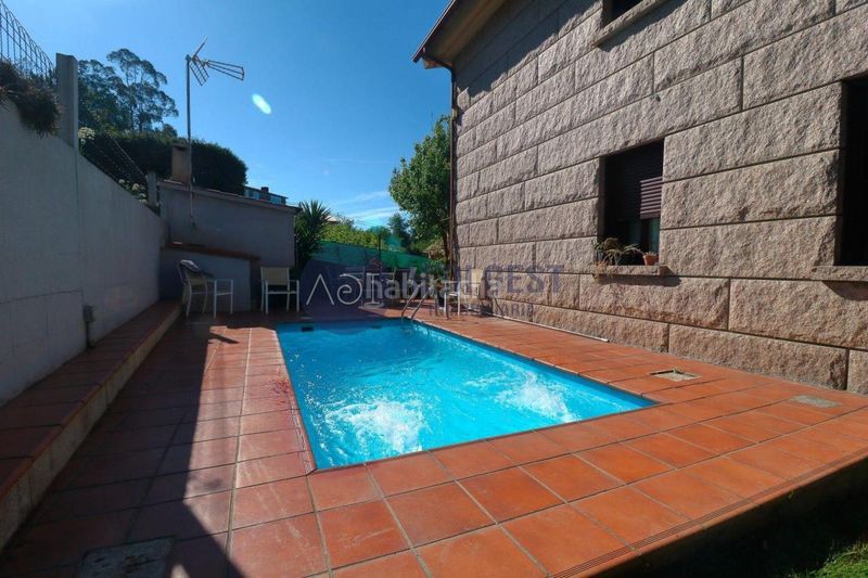 Foto f4cb94fd-4b1c-42d2-b47d-5e8779426d83. Chalet avec chauffage parking piscine dans Cabral - Candeán Vigo