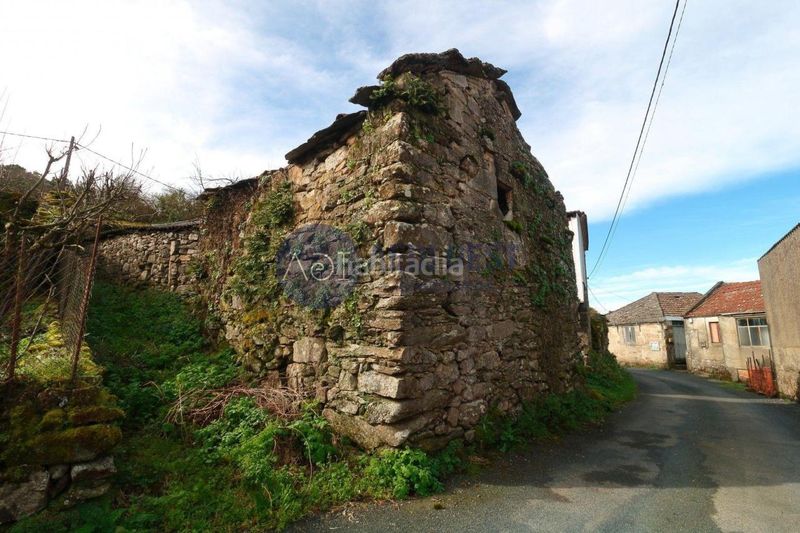 Foto 1241dfeb-041f-43ac-861c-49870c84e6c0. Maison jumelée dans lugar nogueira 43 dans Leiro