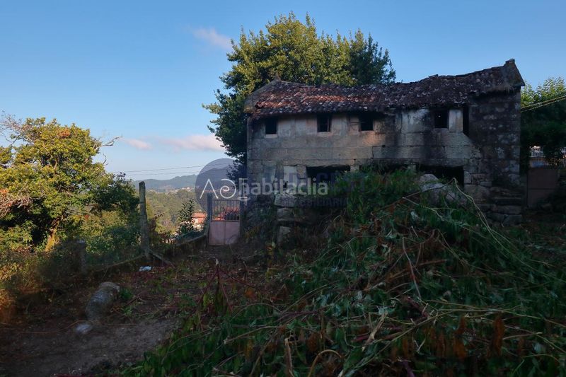 Foto aa56f63d-42fe-46e4-b21d-d2098f645a4c. Masia a Gondomar