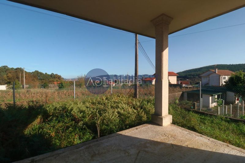 Foto fb2030f9-15e6-49aa-a0e6-9042a9824d2c. Maison avec parking dans Baiona
