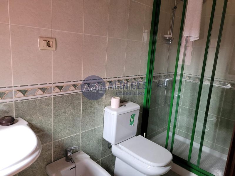 Foto 451705a5-f317-4f8d-bfb8-df78daa49922. Maison jumelée dans Lavadores Vigo