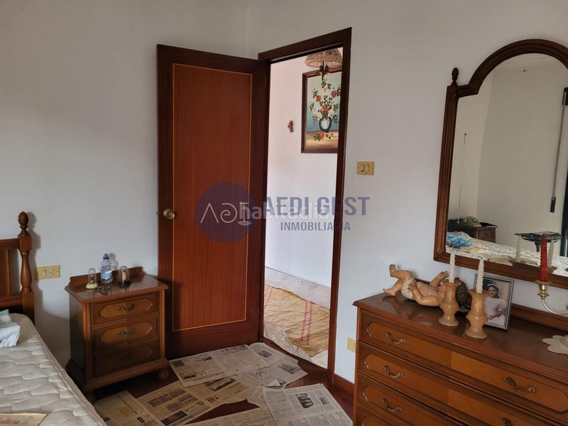 Foto 55bb1292-cd19-40f9-b11d-b004af1c8bbc. Maison jumelée dans Lavadores Vigo