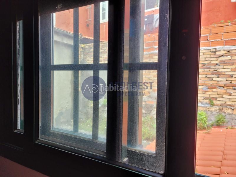 Foto d7b29a8c-8f6d-4c38-b6c8-04a6d56c28d4. Maison jumelée dans Lavadores Vigo