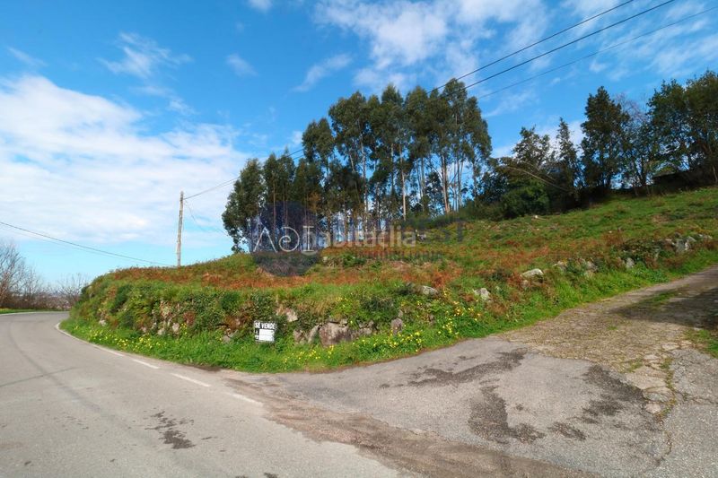 Foto f77aa6c8-246d-4872-84cd-e8df0f6f4b69. Terreny residencial a Gondomar