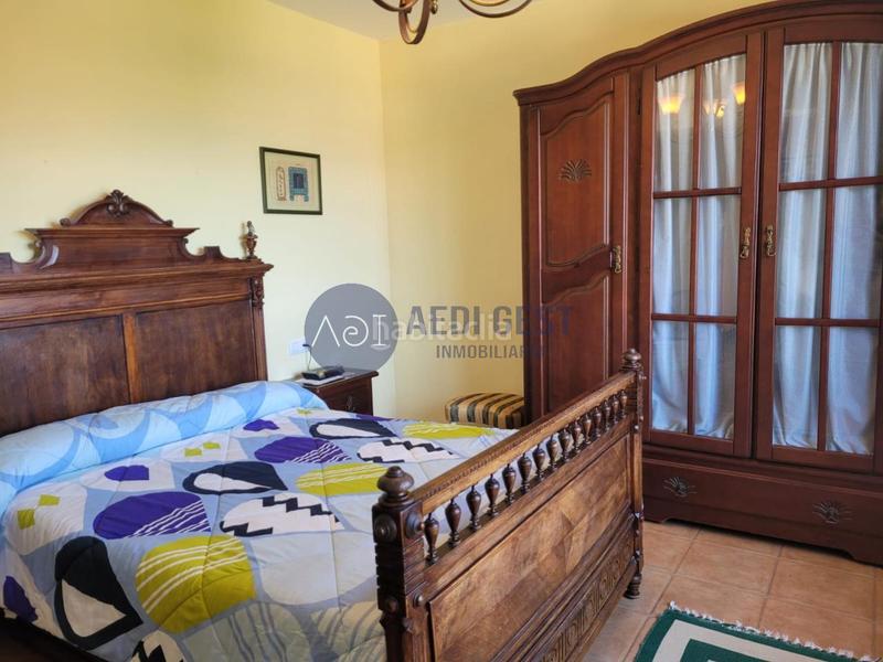 Foto 74f7524e-e3d8-4fe4-abc0-5cad5d6cb50e. Casa con riscaldamento parcheggio in Aldán Cangas