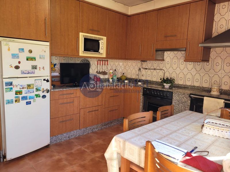 Foto bc2c2f89-5119-4c02-b31b-55ac5e4aeff3. Casa amb calefacció aparcament a Gondomar