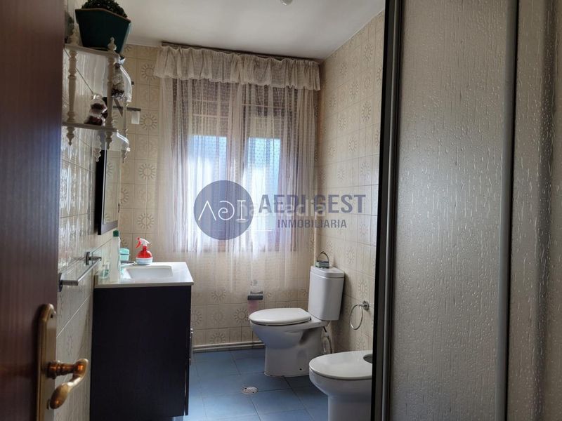 Foto d1f78312-225d-4079-8f24-9bff30534424. Casa amb calefacció aparcament a Gondomar