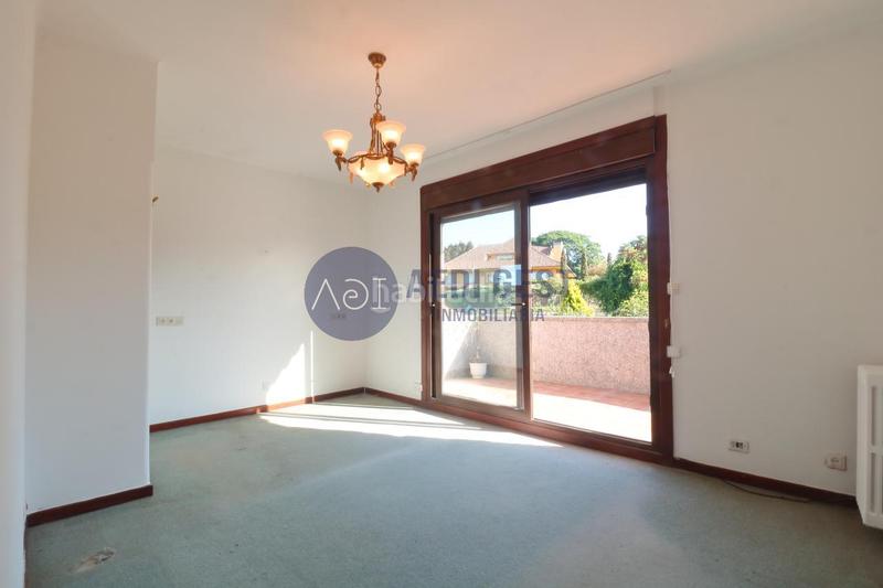 Foto 05a8d951-b79f-430b-9267-9ac3e366195c. Chalet mit heizung parking in Coruxo - Oia - Saiáns Vigo