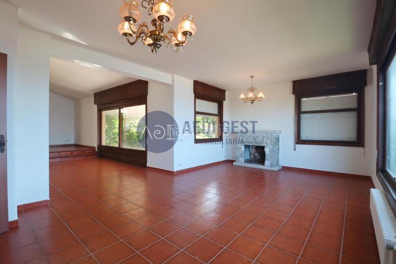 Foto 3fd4458f-f439-49c3-ab6e-1b12b464d36d. Chalet mit heizung parking in Coruxo - Oia - Saiáns Vigo