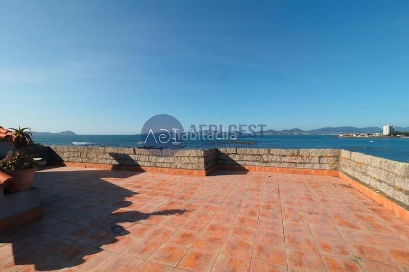 Foto fcadeef6-e95b-4a73-87b2-252d50f0e86a. Chalet mit heizung parking in Coruxo - Oia - Saiáns Vigo