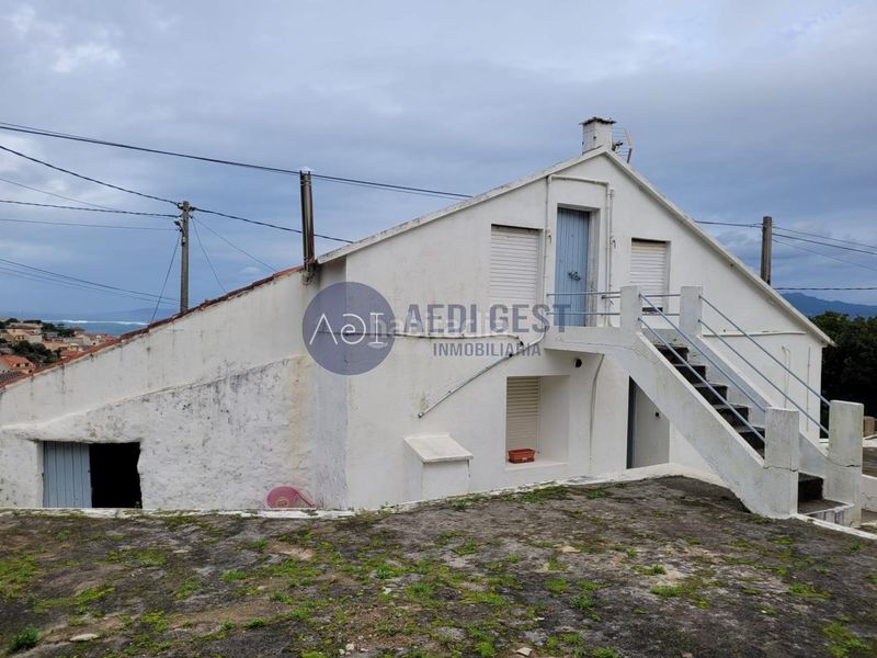 Foto 8e8dc180-ff97-4f4e-b47d-d0f86f3ff070. Maison avec chauffage parking dans Baiona