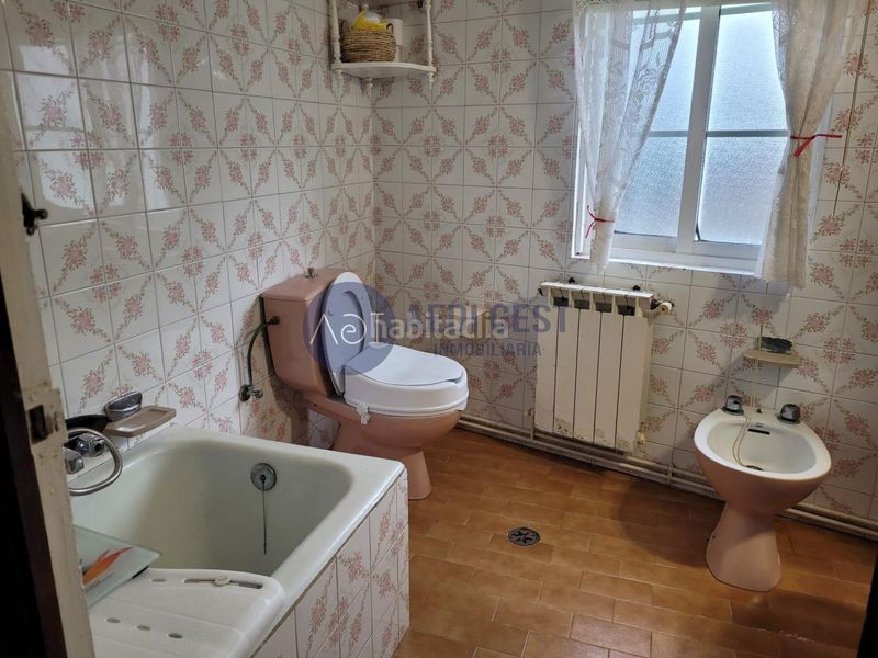 Foto 9774319d-e3d6-489c-abbd-7f66e6b6fd50. Maison avec chauffage parking dans Baiona