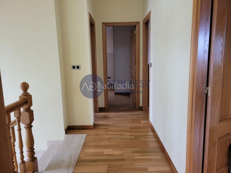 Foto 494ae7cb-9594-4d00-97ec-62c72b354ebd. Chalet avec chauffage parking piscine dans Baiona