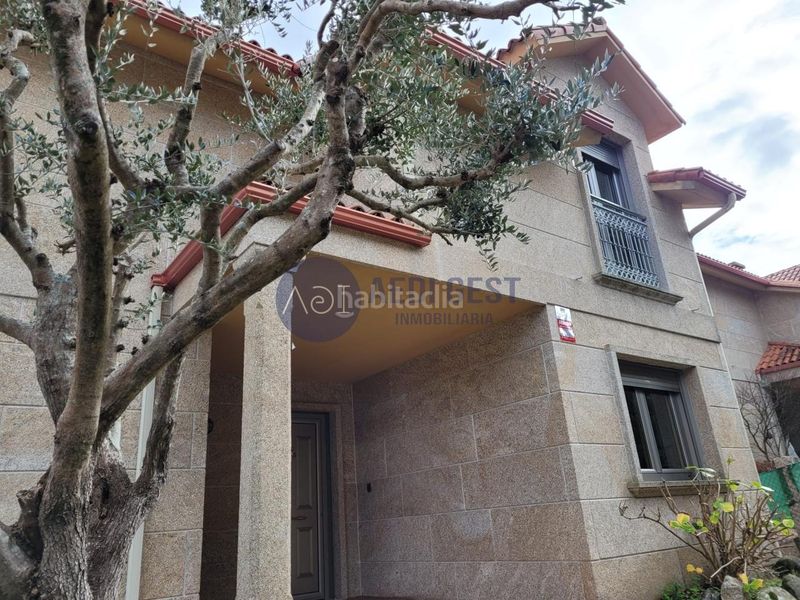 Foto a0cfdedb-4dd3-47fc-bf20-cae41d3ec49f. Chalet avec chauffage parking piscine dans Baiona