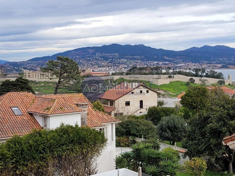 Foto b81b0711-8193-4654-80e9-7a808061d325. Chalet avec chauffage parking piscine dans Baiona