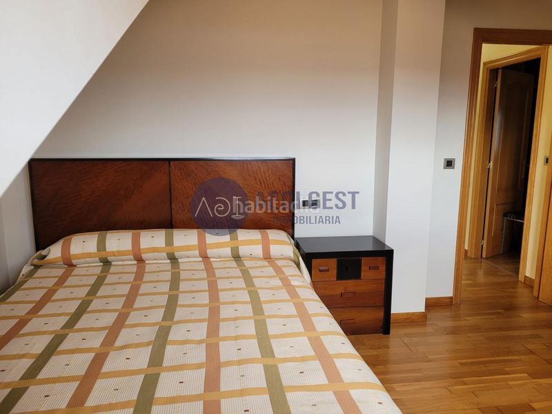 Foto eb15cc36-956f-413b-bcd4-203f17232f45. Chalet avec chauffage parking piscine dans Baiona