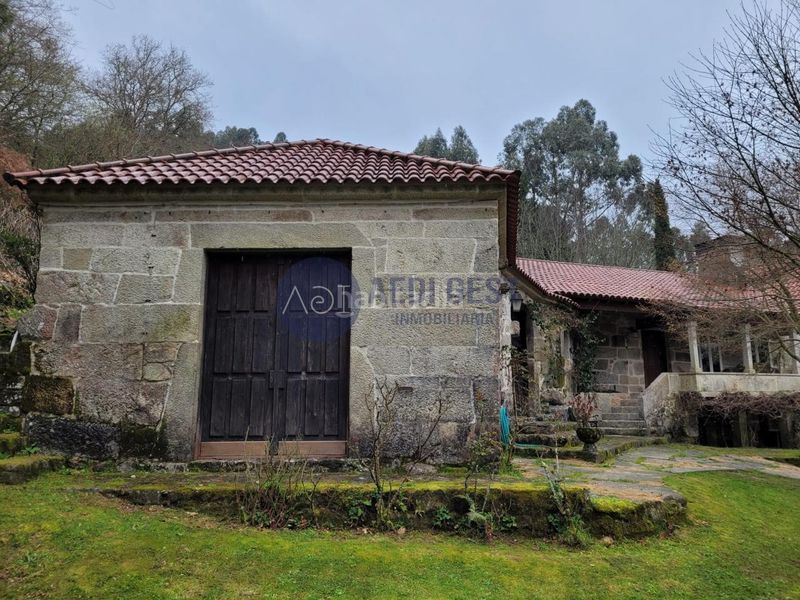 Foto 87b72d2a-fbd8-4236-8333-8d7b18389f0e. Casale con riscaldamento parcheggio in Gondomar