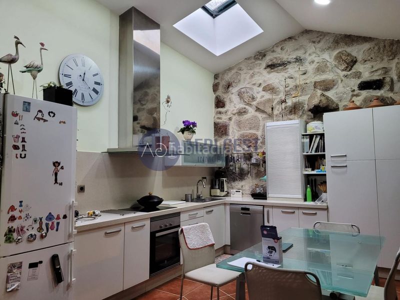 Foto b9e7d62d-b31a-4e99-b6eb-91110e25feef. Casale con riscaldamento parcheggio in Gondomar