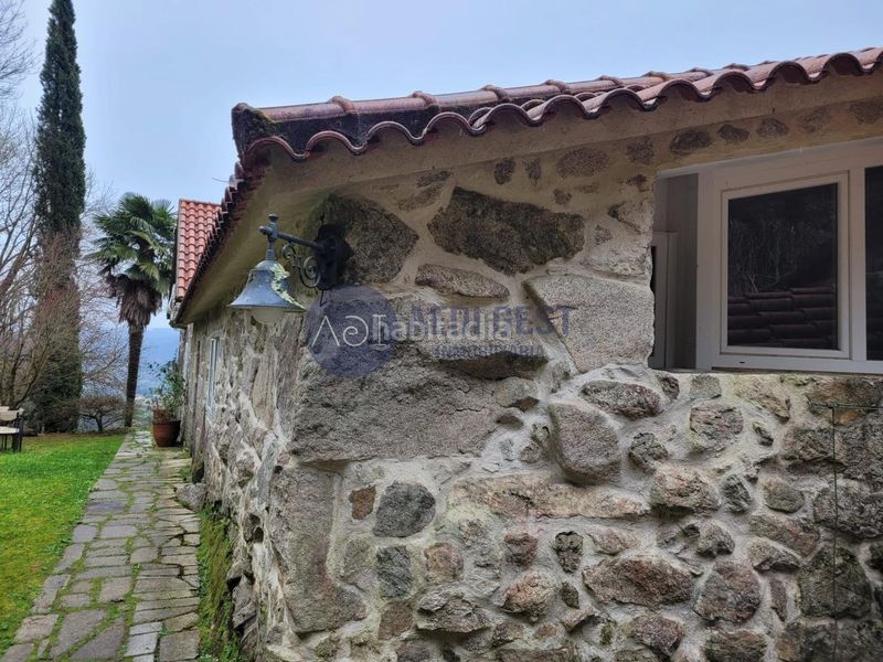Foto df906218-3a0f-4c12-98b7-fa60ab9183cc. Casale con riscaldamento parcheggio in Gondomar