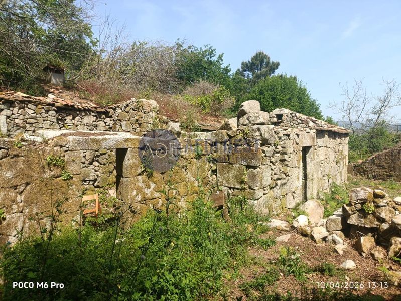 Foto f3bc144b-5146-4992-ab7f-6283346ffbb4. Masía en Gondomar