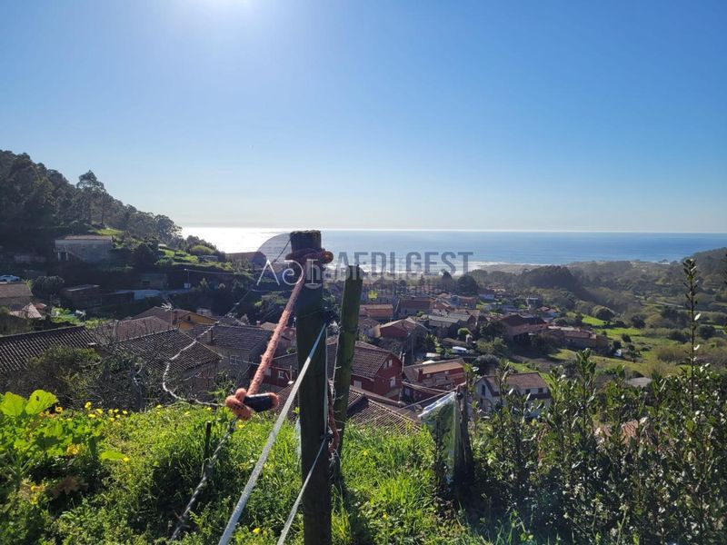 Foto dc801081-f202-41f2-b6be-c396e006f9bf. Terreny residencial a Oia