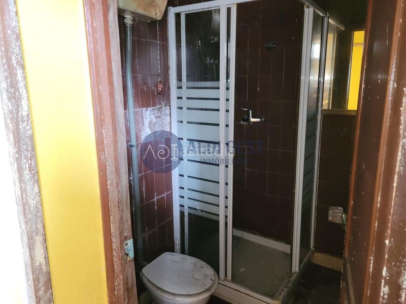 Foto 9232d632-d6d4-45a6-a52e-1b954266e6a7. Casa a Valadares - Beade Vigo