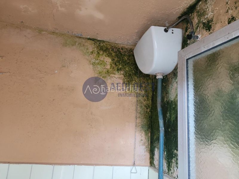 Foto cd6106a0-d97b-4b1c-9ba5-fad64fff8a39. Casa a Valadares - Beade Vigo