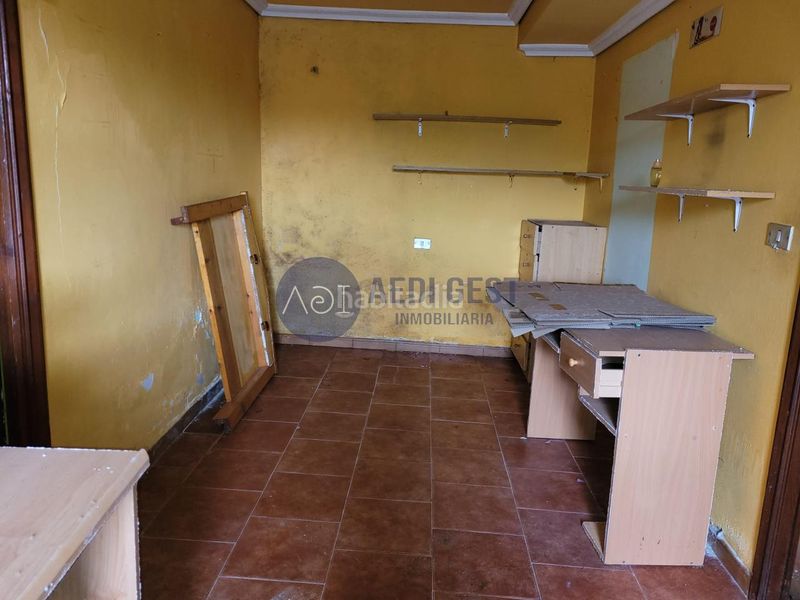 Foto f2fc224d-7951-490e-8108-08619bec624c. Casa a Valadares - Beade Vigo