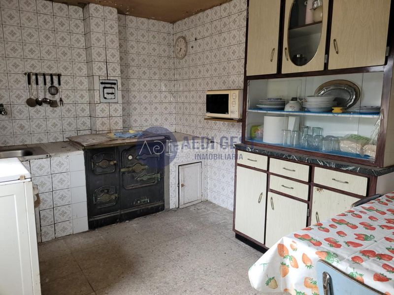 Foto fdd78951-1aca-4778-9e42-60f08a0b7a2b. Casa a Valadares - Beade Vigo