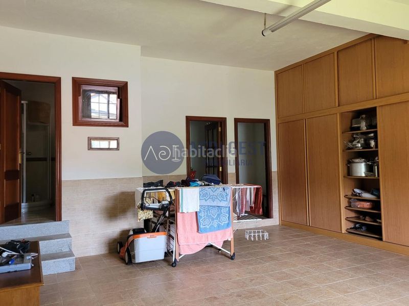 Foto 878ae5e8-3a32-478d-b813-ac6e465df16b. Casa amb calefacció aparcament a Gondomar