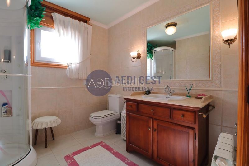 Foto a812942b-e9c1-4da4-bc8b-43fa1e08c0f8. Casa amb calefacció aparcament piscina a Oia