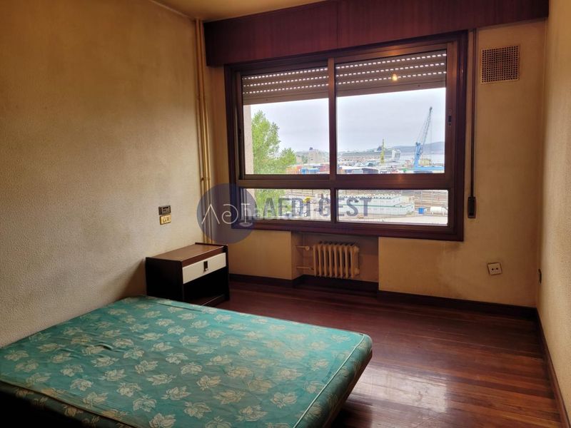 Foto 1ef7e59a-1bee-4868-8768-6ad39a31453f. Piso en Centro - Areal Vigo