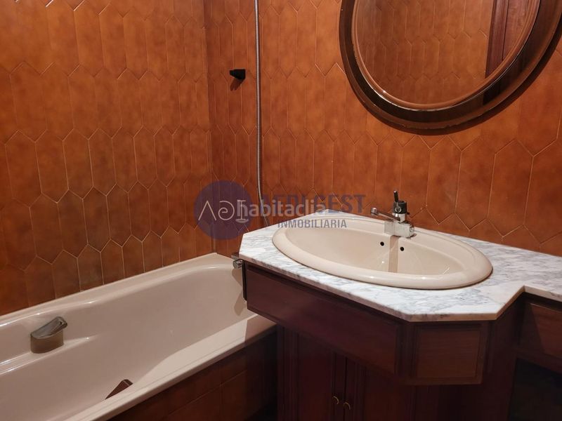 Foto 9102d306-14d9-4f9c-93a8-29f664d8d196. Piso en Centro - Areal Vigo